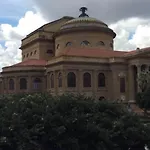 Verdi Отель Палермо